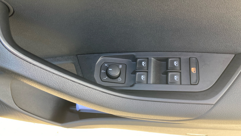 Skoda Karoq 1.5 TSI SE Drive 5dr Petrol Estate